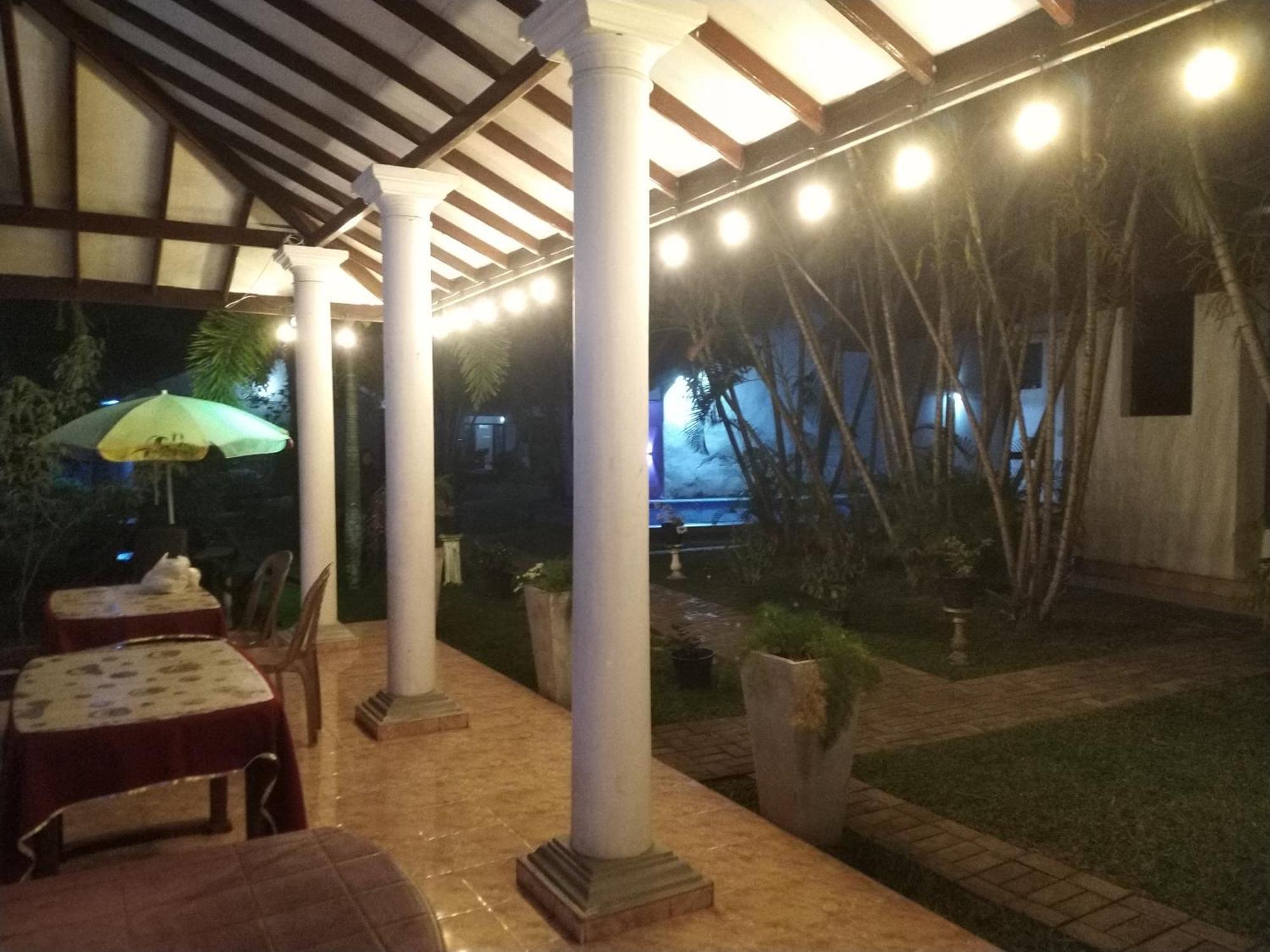 נגומבו Blue Bell Hotel מראה חיצוני תמונה